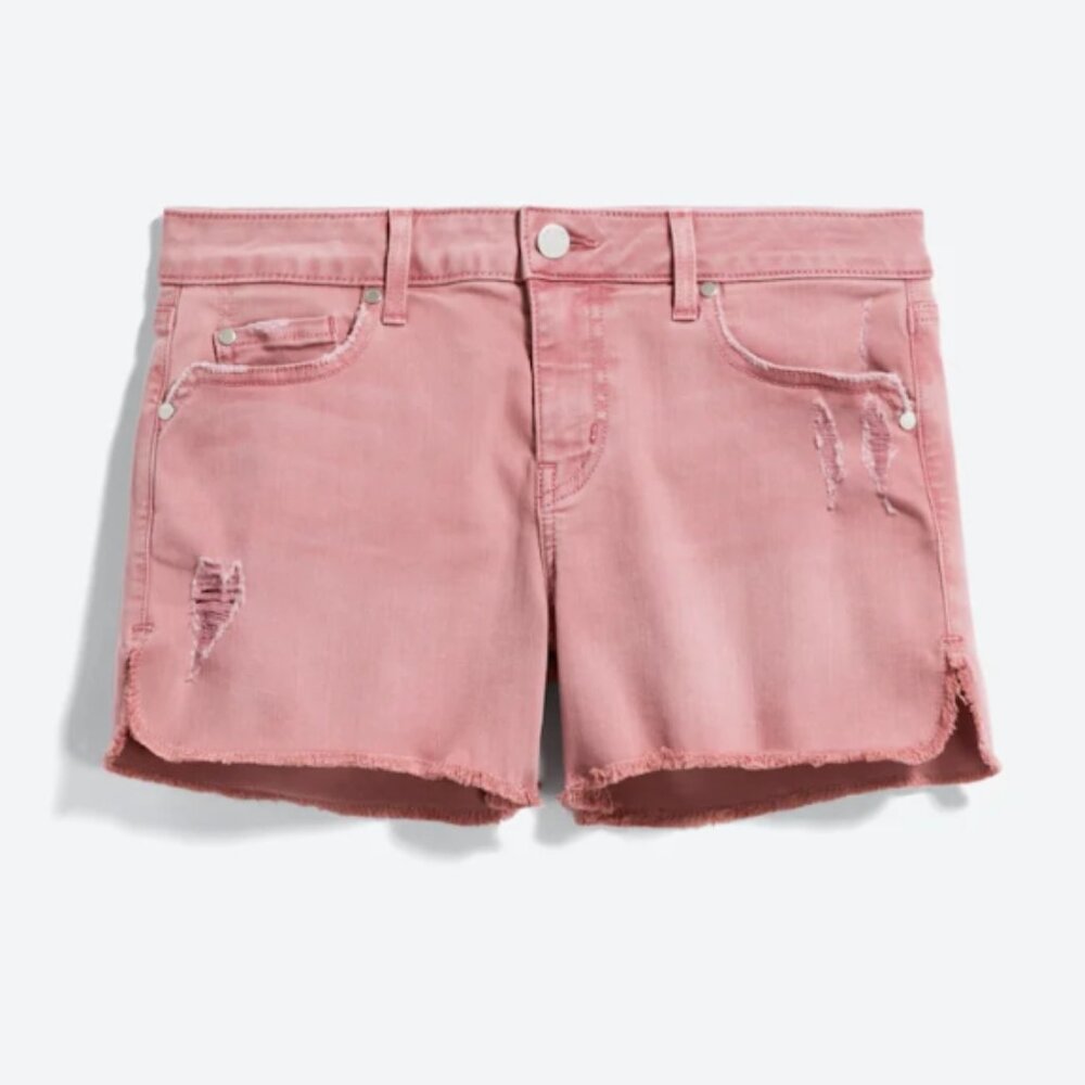 NWT!!  Size 8 - Level 99 Adelynn Side Slit Distressed Light Pink Denim Shorts